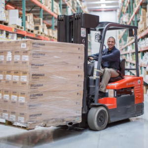 Cloud, Server, PC and Mobile Systems for BLE or RFID in Cross-Docking