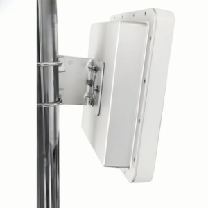 The Inventory Master Long Distance Fixed UHF RFID Reader 9 DBi Circular Polarization Antenna UHF RFID Reader For Inventory Management – With The Frequency From 860 MHz To 960 MHz